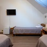 Mois Hotel