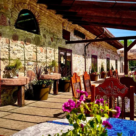 Ueksik Rueuetel Hotel