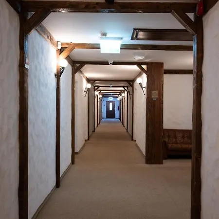 Mois Hotell Kurna