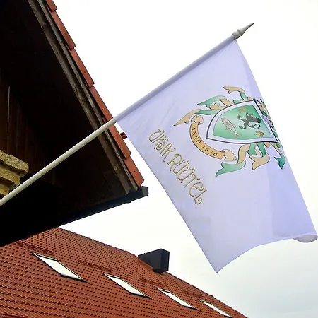 Ueksik Rueuetel 3*