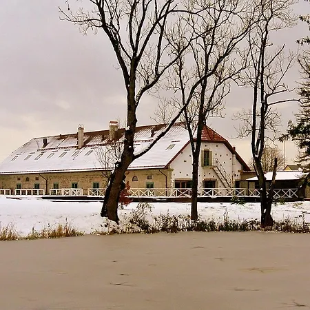 Hotel Ueksik Rueuetel